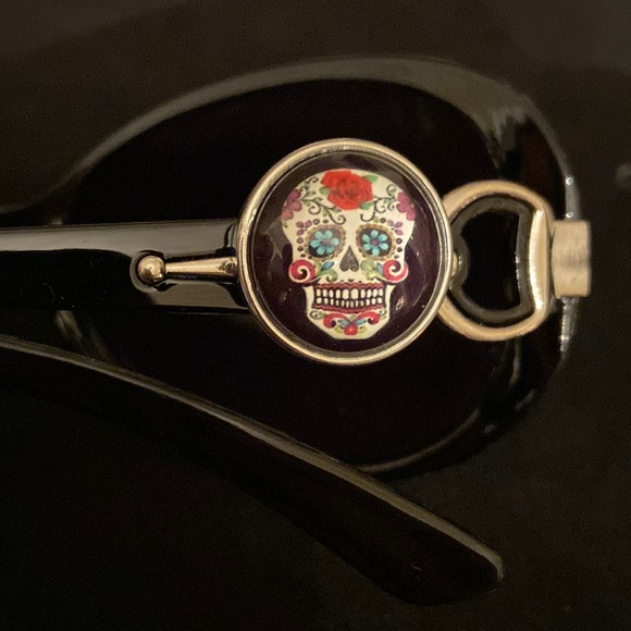 Hand Crafted Accessories - Sugar Skull Design Sunglasses 🎁